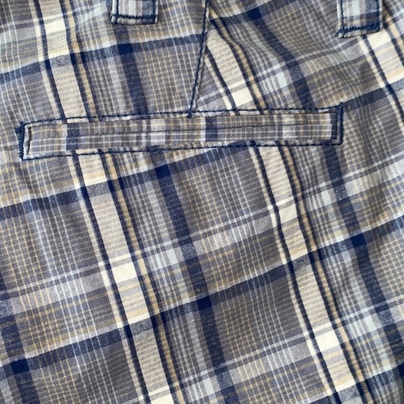 Calvin Klein Jeans Men's Plaid Shorts - Picture 5 of 7